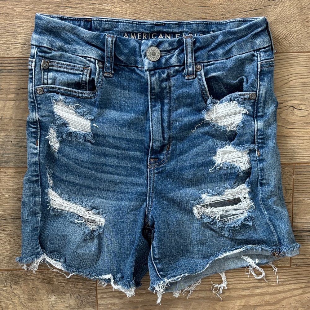 American Eagle Shorts Size 4 Curvy Hi Rise Shortie Next Level Stretch Distressed